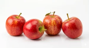 Il y a quatre pommes